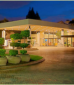 The Sheraton Palo Alto Hotel, front entrance to hotel lobby